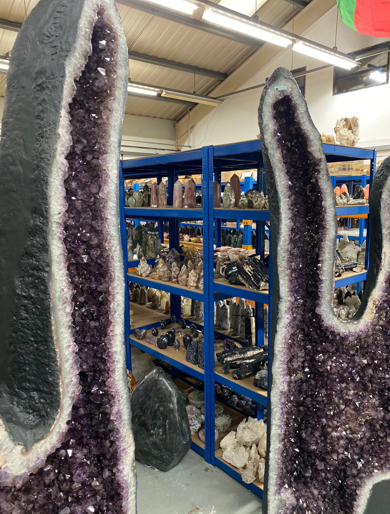 large crystal wholesaler uk 